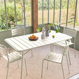 sweeek - Table de Jardin Pliante métal 4 Places. Beige. Amelia. 140x80cm. Traitement antirouille. Lattes et Bords arrondis.