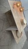Table basse travertin (bord dépassant)