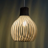 Opis PL2 clair – Lampe (Ø28cm) suspension en bois clair composée de pièces élégantes et incurvées