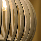 Opis PL2 clair – Lampe (Ø28cm) suspension en bois clair composée de pièces élégantes et incurvées