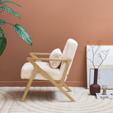 sweeek - Fauteuil scandinave Bois d'hévéa et Tissu Effet Fausse Fourrure Blanc crème