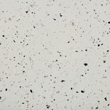 Beliani Table d'Appoint Effet Terrazzo Forme Contournée Ronde 52 cm Résistant Blanc Cassé Caffi