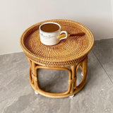Milageto Table d'appoint en rotin, table de chevet moderne, bureau d'appoint, table d'appoint ronde, table basse décorative pour jardin intérieur, 32cmx25cm