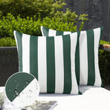 Ohok Lot de 2 housses de coussin décoratives imperméables à rayures pour canapé, salon, balcon, jardin, voiture - Vert - 45 x 45 cm