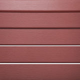 Chaise Basse Fauteuil de Jardin Effet Bois Rouge avec Accoudoirs et Dossier Confortable Matières Résitantes pour Terrasse Rustique et Campagne Beliani