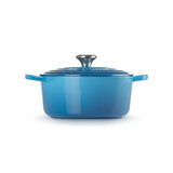 Le Creuset, Cocotte Signature en Fonte Émaillée avec Couvercle, Ø 28 cm, Ronde, Compatible avec Toutes Sources de Chaleur (Induction Incluse), Capacité : 6.7 L, 6.125 kg, Bleu Marseille