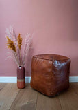 Poufs&Pillows Pouf Carré en Cuir Véritable Fait Main - Vendu Rembourré - Coussin de Sol, Ottoman, Repose-Pieds (Cognac)