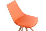 CLP Chaise de Salle à Manger ALBI Revêtement Similicuir I Chaise Retro Rembourrée Dossier Ergonomique I Pieds en Bois Forme Ronde I Chaise Scand, Couleurs:Orange, Couleur du Cadre:Natura (chêne)