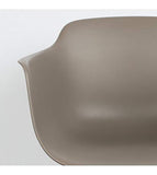 Chaise Design WLabel Edition la Chaise Mae Taupe WLabel Edition/de Couleur Taupe/en Polyprolpylene/Désigné par WLabel Edition