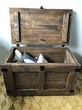Coffre au trésor en bois avec 4 roues Style vintage - Couvercle rabattable et espace de rangement. 80x45x45 cm. Solide, Stable - aucun assemblage requis - table