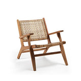 Kave Home - Fauteuil Grignoon avec accoudoirs en rotin et Structure en Bois Massif d'acacia pour Usage intérieur et extérieur