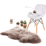 WOLTU TP3524wsg Tapis en Peau de Mouton synthétique Fourrure Longue Coussin de Fourrure Imitation 60x90cm, Blanc + Gris