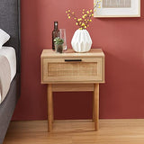 BAÏTA - Table de Chevet Amana Effet chêne et cannage rotin 40cm