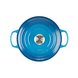 Le Creuset, Cocotte Signature en Fonte Émaillée avec Couvercle, Ø 28 cm, Ronde, Compatible avec Toutes Sources de Chaleur (Induction Incluse), Capacité : 6.7 L, 6.125 kg, Bleu Marseille