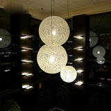 ✨Modern barre de personnalité treillis osier rotin Globe boule Style plafond pendentif lumière abat-jour créatif, café-restaurant, chambre, restaurant simple décoration éclairage (White, 30cm)