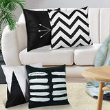 pendali Housses de Coussin, Taies d'oreiller Décoratives en Velours Simplicité Moderne avec Motif Double Face, Lot de 4 Housses de Coussin pour Canapé Chaise de Salon, 45 x 45 cm (Noir)