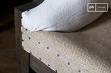 Fauteuil Baroque Cambridge - Bois Massif, Produit atypique, Finition patinée | Design capitonné pour Un Style bohème élégant - Blanc Creme (L64 x H104 x P64 cm)