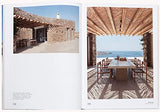 The mediterranean home : Residential architecture and interiors with a southern touch