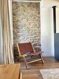 Rendez vous déco - Fauteuil - Kuna - Fauteuil Détente 1 Place en Teck avec Assise et Dossier en Cuir Tressé Marron - L.65 cm x P. 76 cm x H.69,5 cm - 9 kg