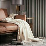 DEZENE Couverture Polaire avec Pompon,Couverture Confortable en Cachemire Douce sur Le Canapé-lit, Couverture en Duvet Épais, Couverture en Peluche en Flanelle,130 x 150cm,Ivoire