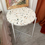 HAOXIANG Table D'appoint De Café À La Maison, Dessus D'effet De Terrazzo Et Jambes en Métal De Finition Blanche, Table De Thé De Support Occasionnel Rond pour,45x55cm