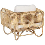 Fauteuil Design en Rotin Naturel avec Accoudoirs Décoratifs et Coussins Beiges pour Chambre Salon ou Jardin au Style Boho et Rustique Beliani