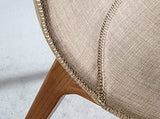 Angel CERDA | Chaise de salle à manger tapissée en tissu, pieds bois noyer, style moderne
