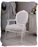 ROYAL MÉDAILLON FAUTEUIL LOUIS XVI STYLE FILET BLANC PALAZZO EN EXCLUSIVITÉ