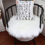 DAOXU Faux Peau de Mouton en Laine Tapis, Imitation Toison Moquette Fluffy Soft Longhair Décoratif Coussin de Chaise Canapé Natte (30 x 30 cm, Blanc)