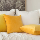 MIULEE Housse de Coussin Décoratif en Velours Taie d'oreiller Deco Chambre Canapé Lot de 2 40x40cm Moutarde