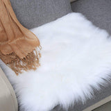 QINGLOU Peau de Mouton synthétique,Cozy Sensation comme véritable Laine Tapis en Fourrure synthétique, Fluffy Soft Longhair Décoratif Coussin de Chaise Canapé Natte (Blanc（Carré）, 45 x 45cm)