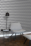 papier peint triangles géométriques graphiques noir et blanc mat - 148672 - d'ESTAhome.nl